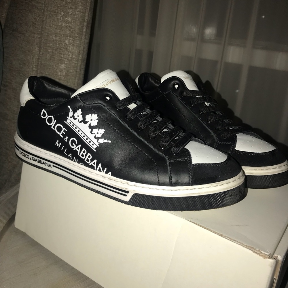 Kids sneakers